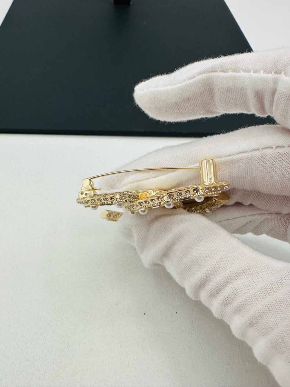 Chanel Crystal Rhinestone Brooch Vintage - Picture 3 of 12